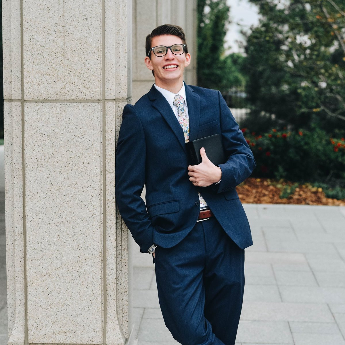 CarterSchugk's tweet photo. I downloaded Twitter again to tell you I'm leaving for 2 years lol. And if you wanna come to my fairwell let me know. Peace out. https://t.co/OFj4Fh2oyR