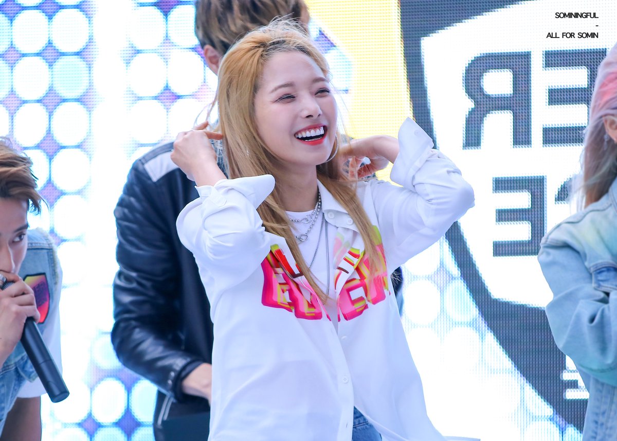 19960822com's tweet photo. 170602 2017 K-POP Cover Dance Festival
항상 해맑게 웃는 니가 너무 좋아😍

#카드 #소민 #전소민 #KARD #SOMIN
@KARD_Official @Real_Hiddenee https://t.co/QtgclA5693