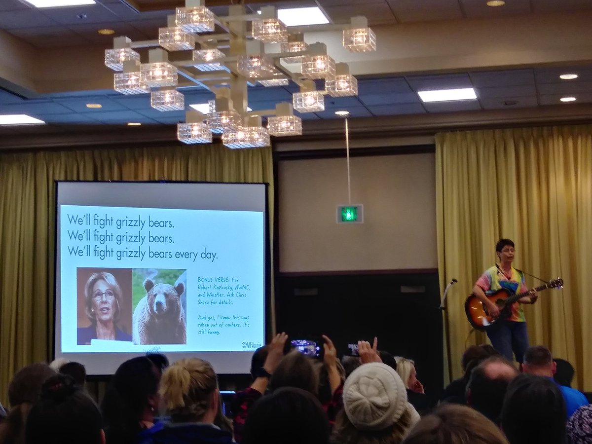 veedubqueen's tweet photo. #nwmc2017 @MFAnnie #56thNWMC https://t.co/ykDfqYPoH7