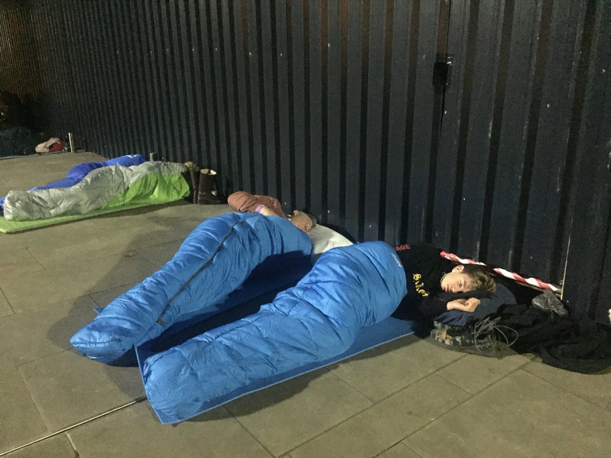 archerproject's tweet photo. Everyone’s asleep 💤 #ACEsleepout4CAP https://t.co/qy5RSdQ16r