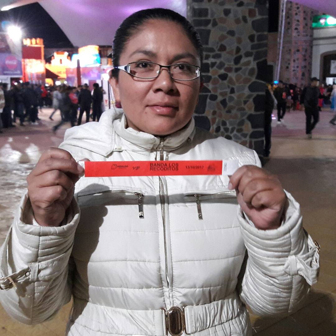 FeriaHidalgo's tweet photo. Hoy entregamos al público #PulserasVIP para ver a @BANDARECODITOSS en el #TeatroDelPueblo. ¡Muchas felicidades a los ganadores! https://t.co/Y0JtOF2mGi