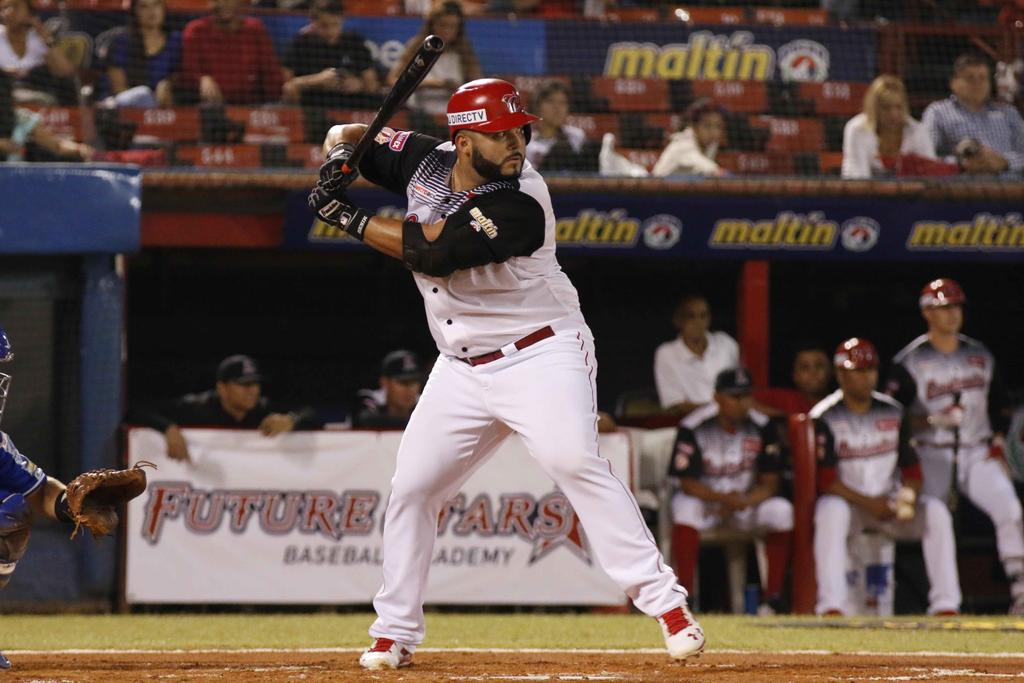 CardenalesDice's tweet photo. Primera vez en su carrera que da 4 imparables en un juego 🔥🔥 https://t.co/FyEVpxIKEc