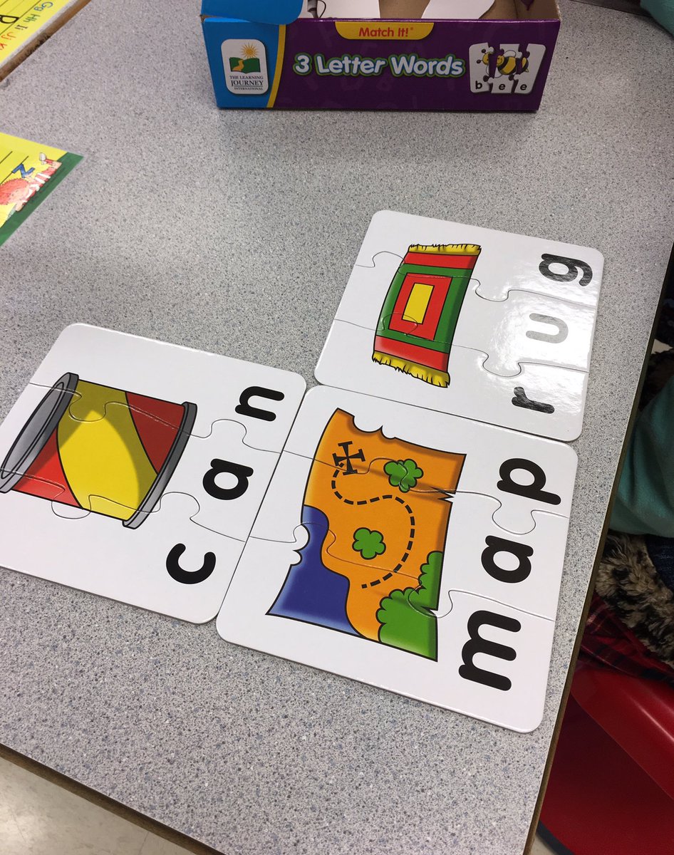 MrsSMorrish's tweet photo. Morning literacy work today :) Student choice in practicing letters &amp; sounds and building words #sd36learn https://t.co/VXWpCMUduI