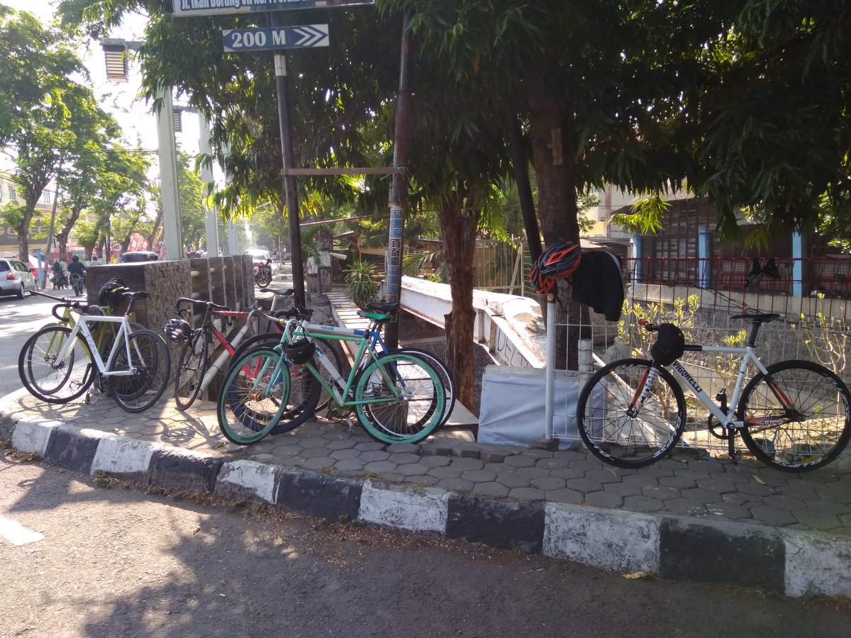 Gresfix's tweet image. mbubur ayam X telor puyuh