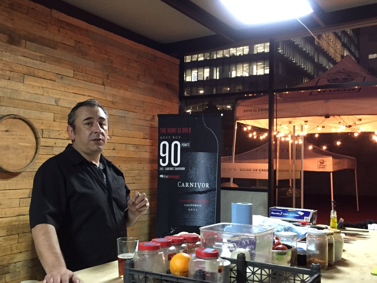 Glo_Lescieur's tweet photo. Este fin nos volvemos expertos en #Parrilla con @vinoypipirin en @reinadelabrasa @sangenaromexico acompañados de @CarnivorVino #devourlife 🔥 https://t.co/G8znxlLa2S