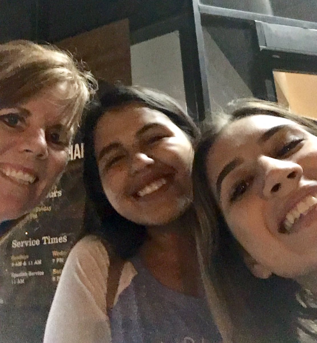 Edie4gzus's tweet photo. The #allnighter begins #localsonly #huntingtonbeach #broomball #arrowtag #rollerskating #sleepisforcowards #highschoolyouth https://t.co/bauf6IMhCw
