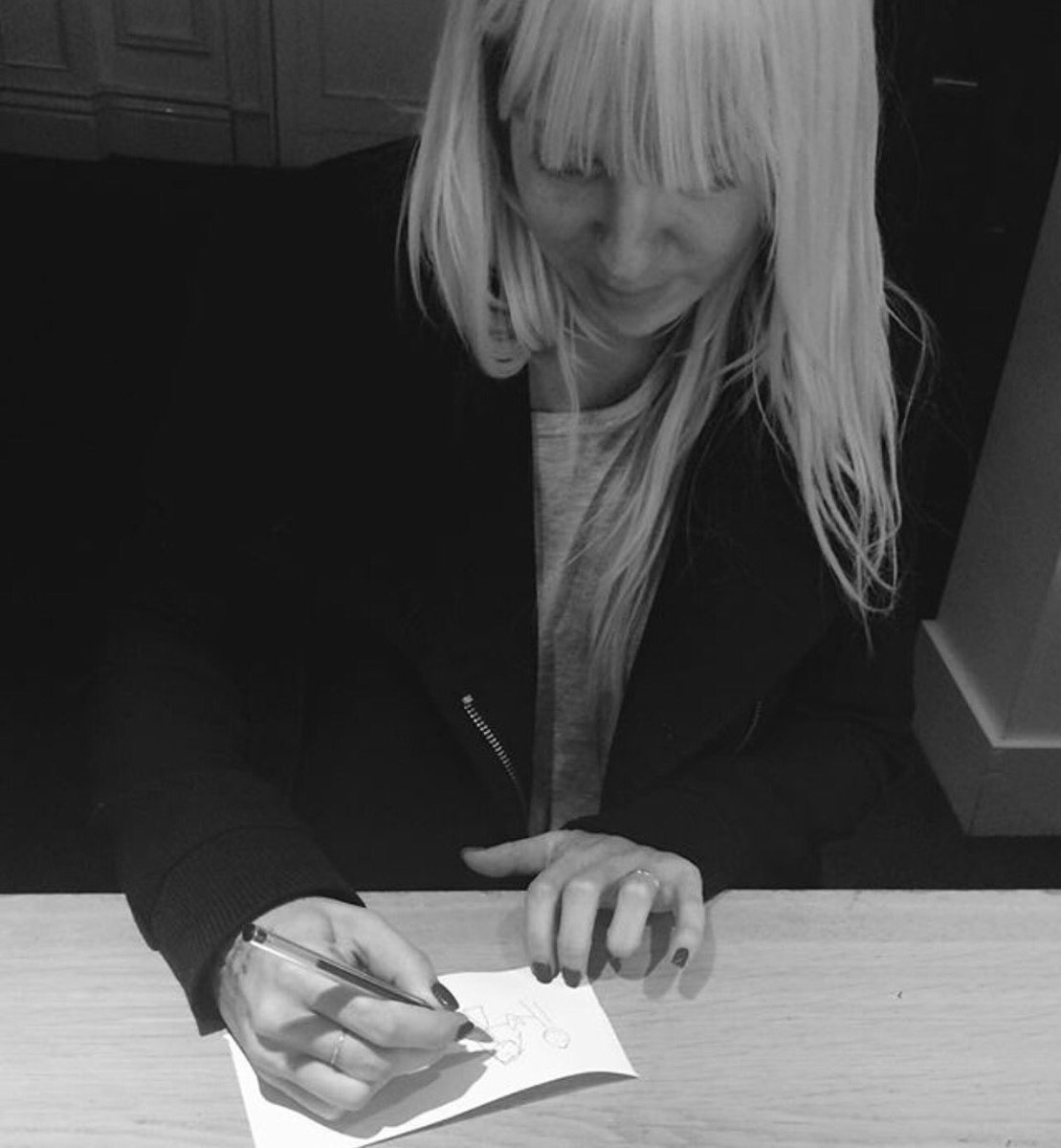 Sia Furler Source On Twitter Sia Doodling Photo By Https T