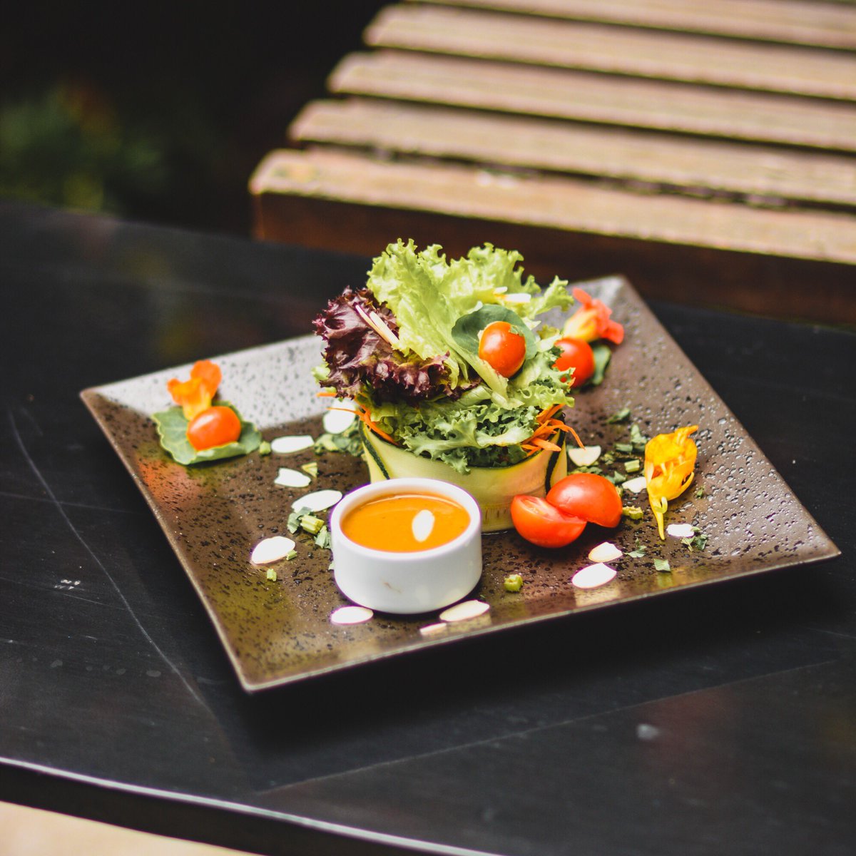 SAKA Bistro & Bar tweet media