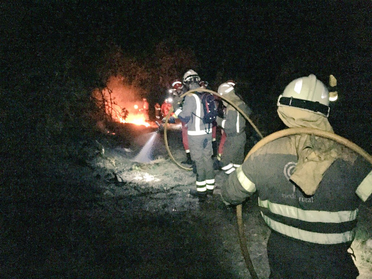 Javitoto27's tweet photo. Como debe ser el trabajo, codo con codo con el mismo fin #TodosSumamos #StopIF #IFVilamarínVilamarín 4:35 https://t.co/uExBjr6iUe