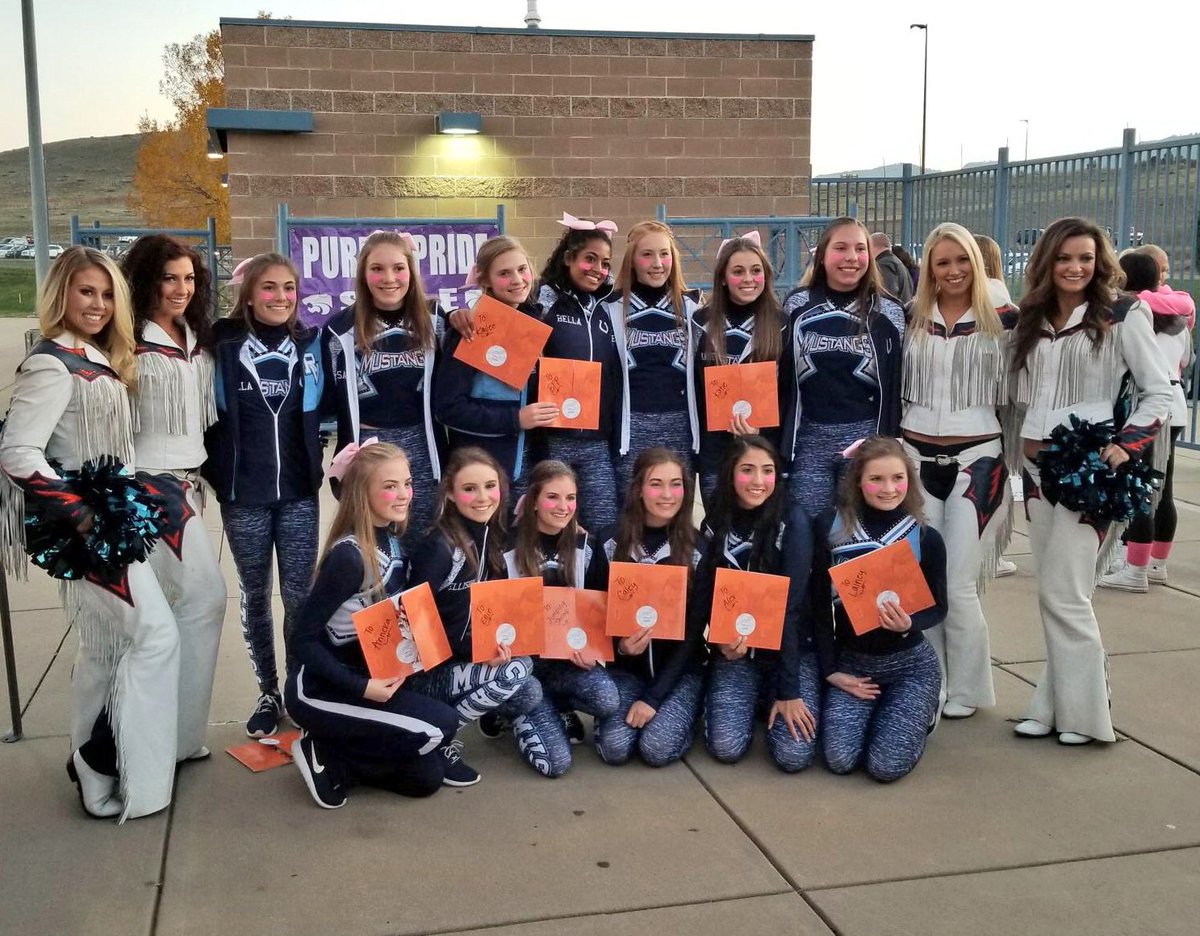 BroncosOffField's tweet photo. 📍— @Broncos High School Game of the Week. 

#BeAChampion | #LetsPlayFootball https://t.co/WxxKycp2la