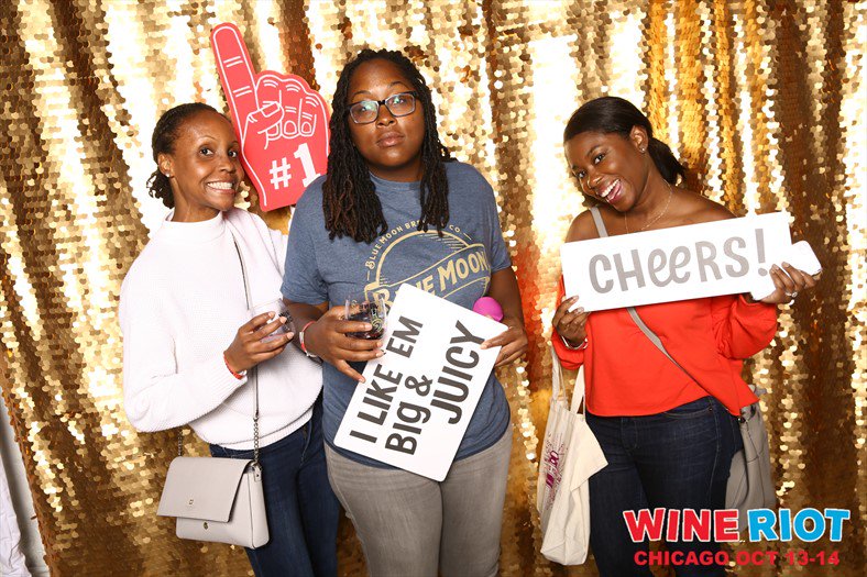 apmac's tweet photo. after #wineriot #1 https://t.co/vu0BAWrDkb