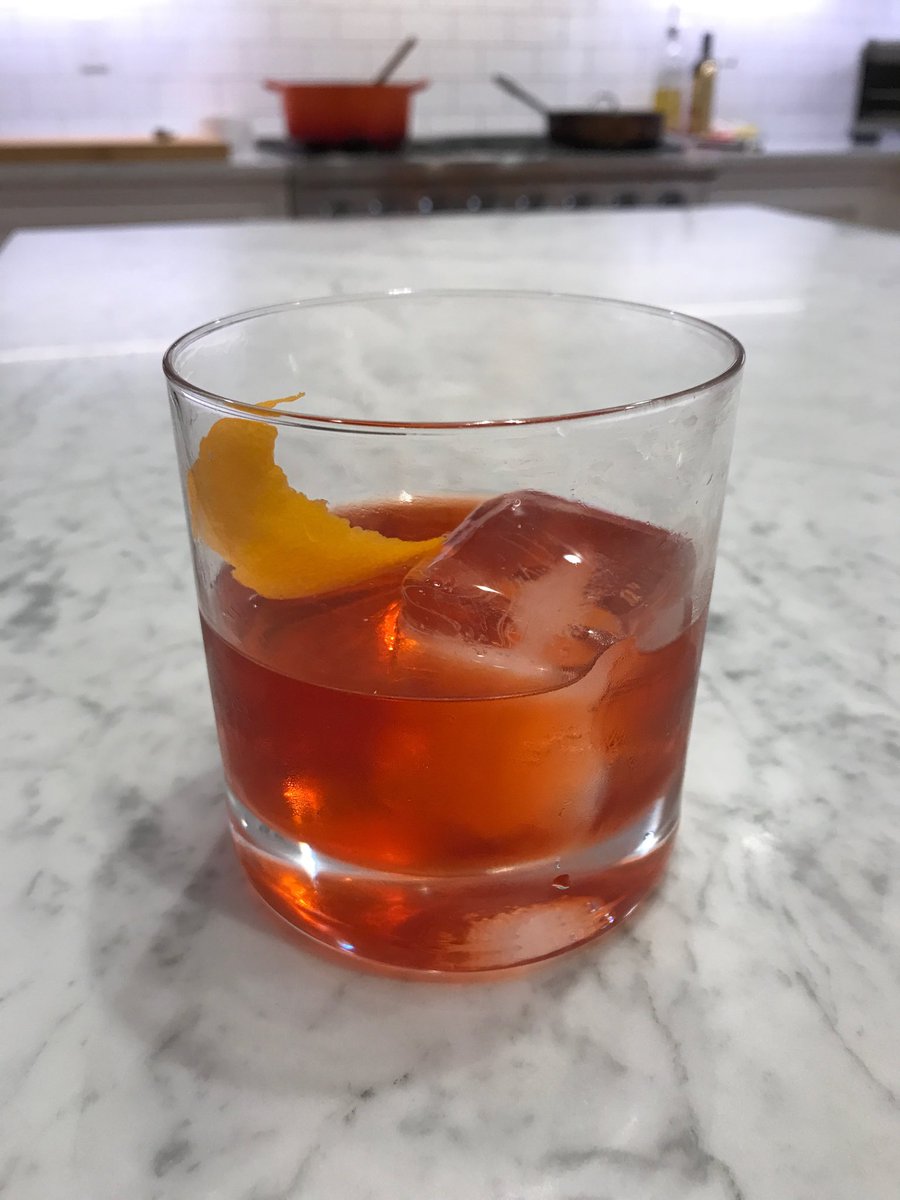 Negroni o'clock tweet media
