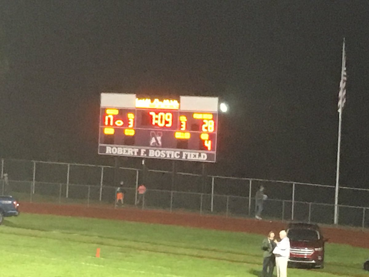 AmdrewKohl's tweet photo. The game was good at my high school https://t.co/tcSnqtAvvZ