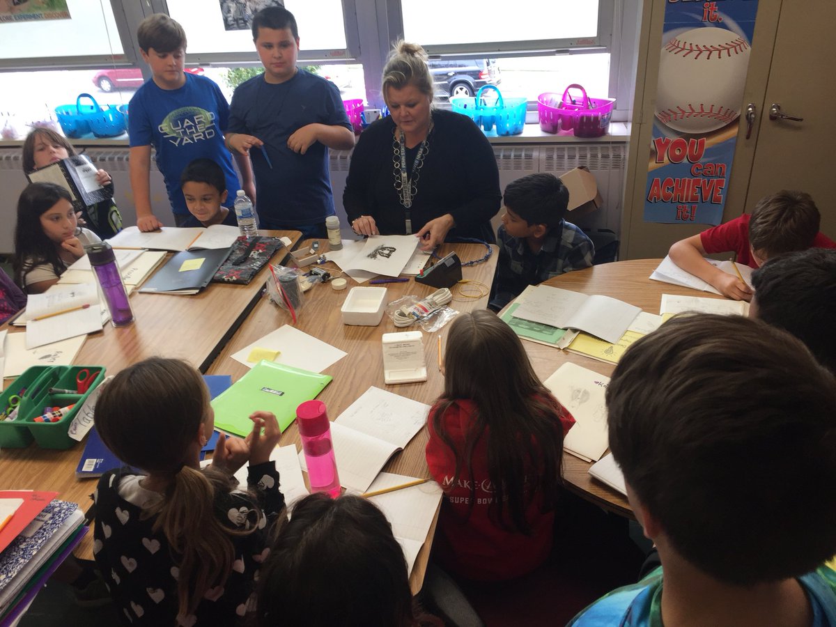 OSchool4's tweet photo. Harnessing the wind continues with @Mrsgreisheimer #sch4STEM https://t.co/AKm8qw8jL9