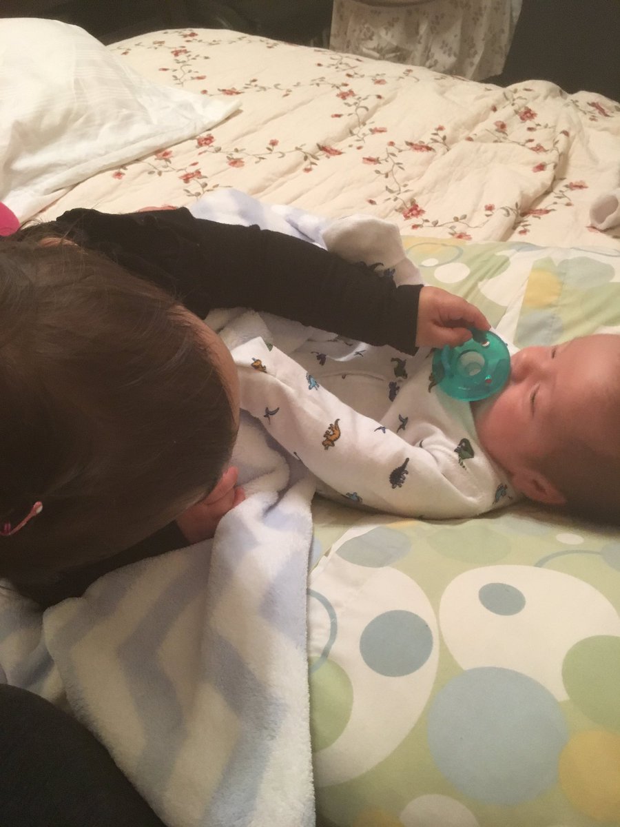 Lydiadelar's tweet photo. Big Sis! #BabyMia #BabyJudah ❤️ https://t.co/FgeMhoRL1G