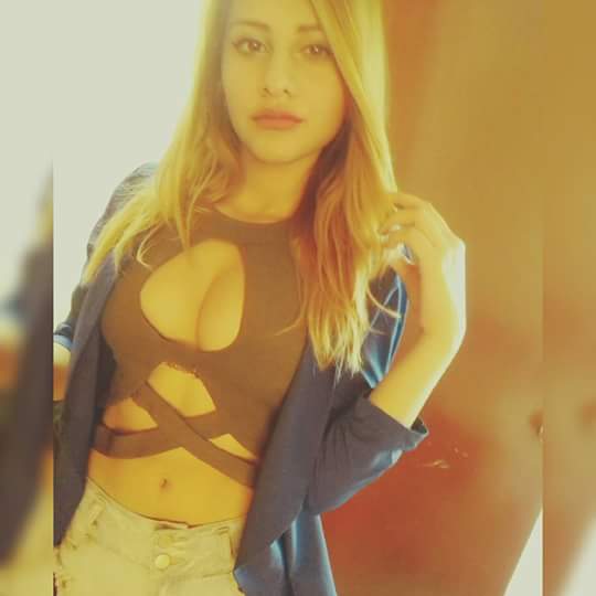 Disaart's tweet photo. #Asisomoslasderadioflow @HolaAuto de hace poco 💕 https://t.co/DvxmgHmssb