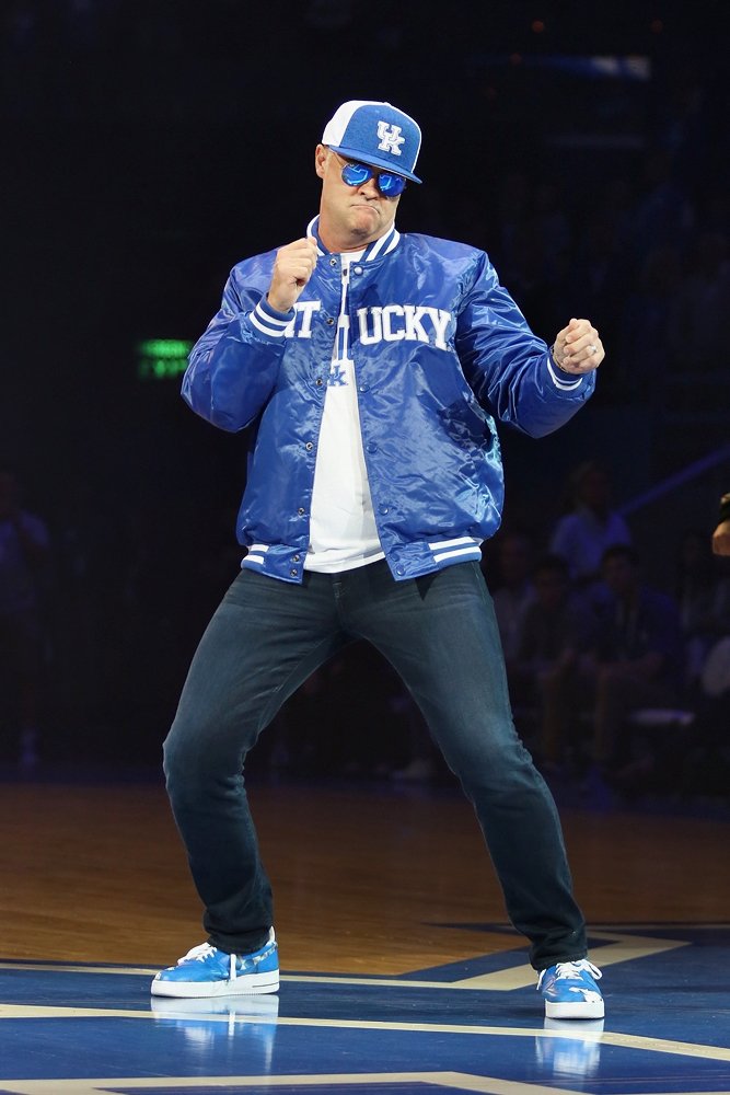 acrphoto's tweet photo. Matthew Mitchell shows off some of his dance moves during Big Blue Madness. #BBM2017 #BBN https://t.co/iFqOMgtdtn