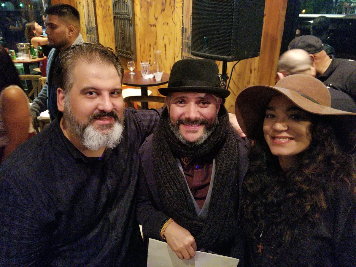 AmordeLunaMusic's tweet photo. Mis artistas @MendezalaDos con el gran @PavelNunez fue un honor compartir esta noche contigo Exito y bendiciones para ti #boston #Lawrencema https://t.co/IWIlf677Sb