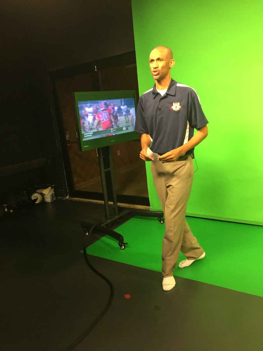 kytxcbs19's tweet photo. These 🔥 highlights are making @heykevinjohn practically jump right out of those socks! #theintensity #CBS19UTL https://t.co/Yi6cZIM3tx