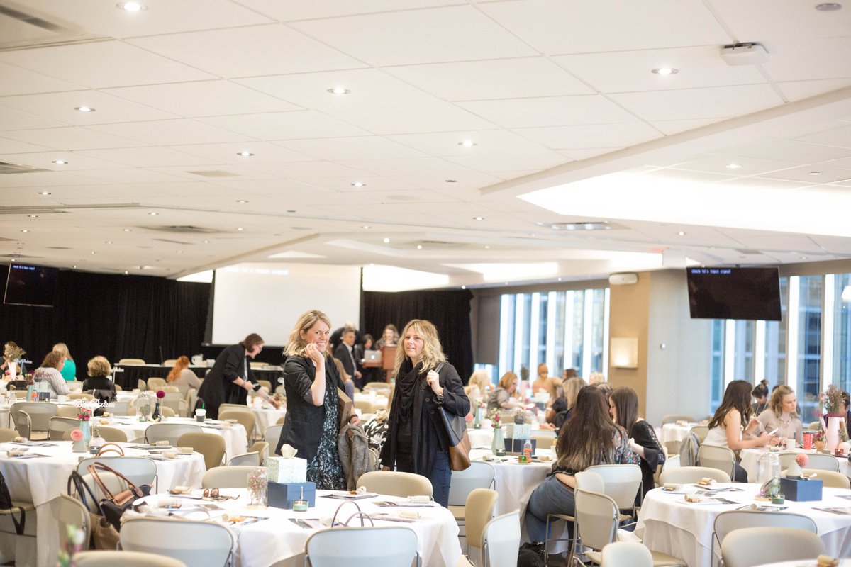 loving_littles's tweet image. Sharing fun highlights @BlogPodium #Toronto 2017https://keishaboutilier.wordpress.com/2017/10/07/highlights-from-blog-podium-toronto-2017/