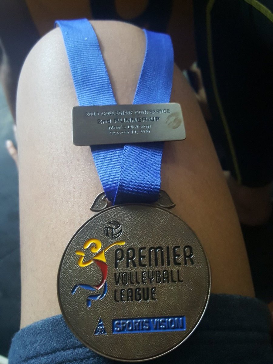 thelastwhistler's tweet photo. ALL WORTH IT! To God be the glory! #GoUSTe #PVL2017 #2ndRunnerUp #PVLCollegiate https://t.co/b9ROGtM3cX