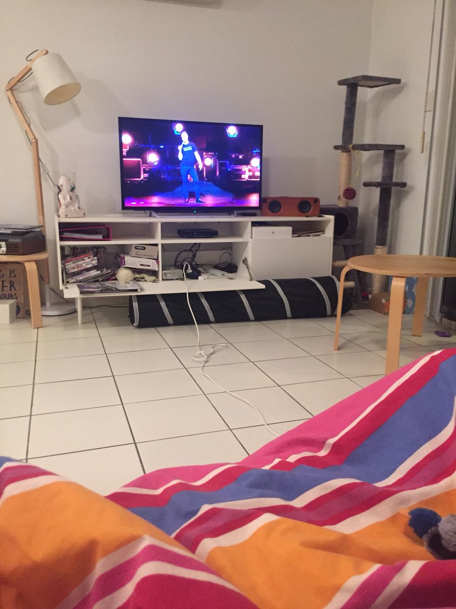Tonii90's tweet photo. Saturday night made by @TomCBallard’s #onenightstan 😂 https://t.co/s5haKHbd2h