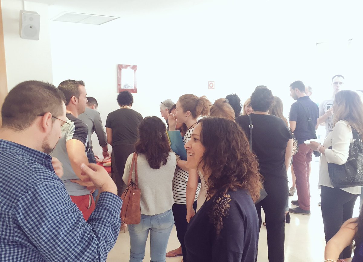 AlbateraEmprenD's tweet photo. Hacemos un pequeño descanso y seguimos con una estupenda jornada en #albateraemprende2017 https://t.co/3KxOkYgMs6