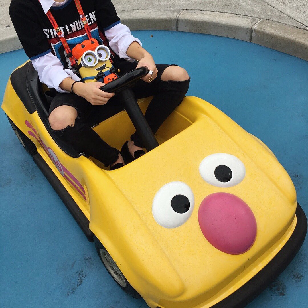 uri___09's tweet photo. 🚕 https://t.co/X9VCAvFEgo