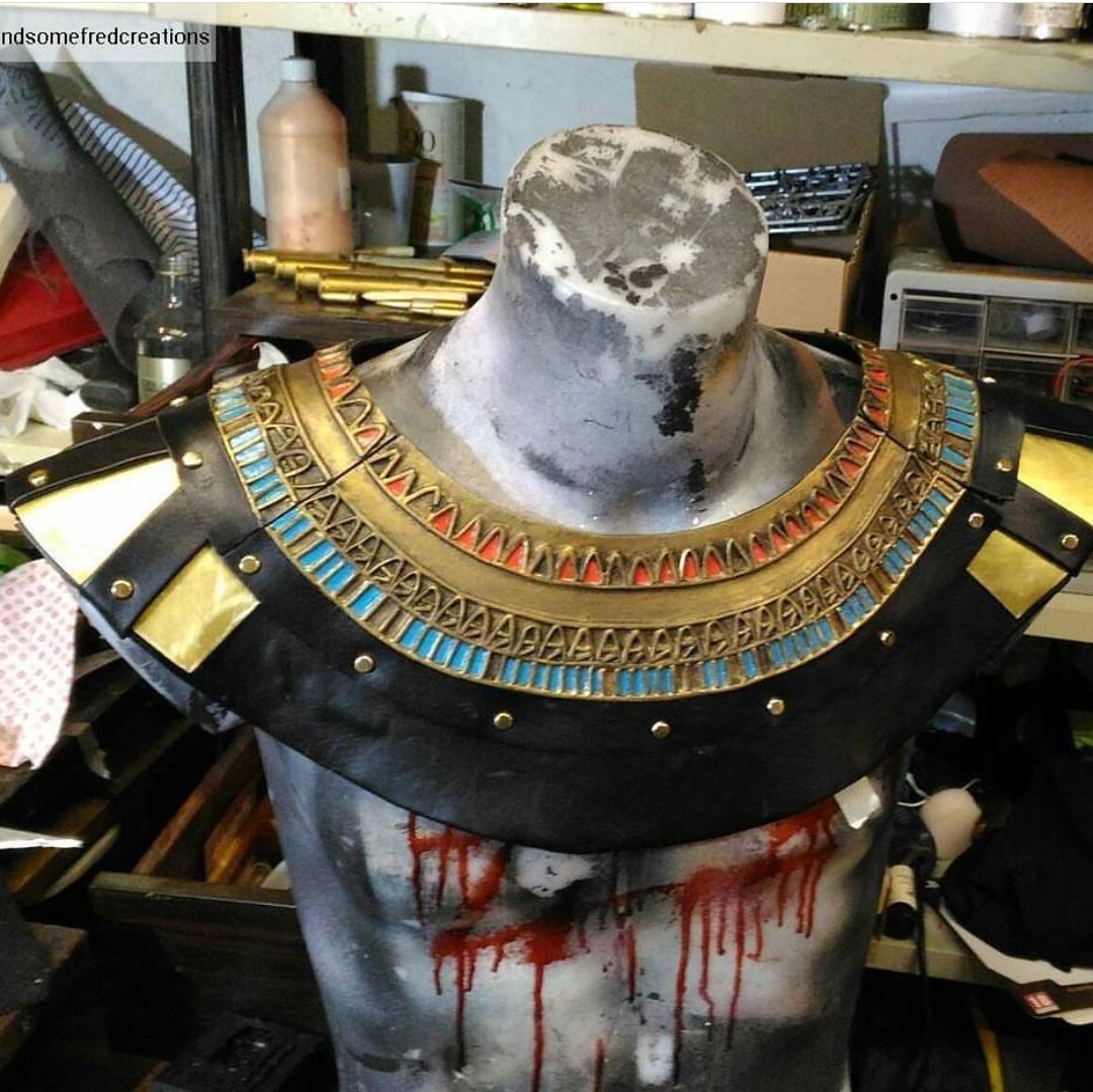 AcCosplayIta's tweet photo. Alcuni work in progress dei nostri cosplayers per #LuccaCG17 
#accosplayita #luccaheroes #AssassinsCreedOrigins @AssassinsITA https://t.co/4xJvbkfwOo