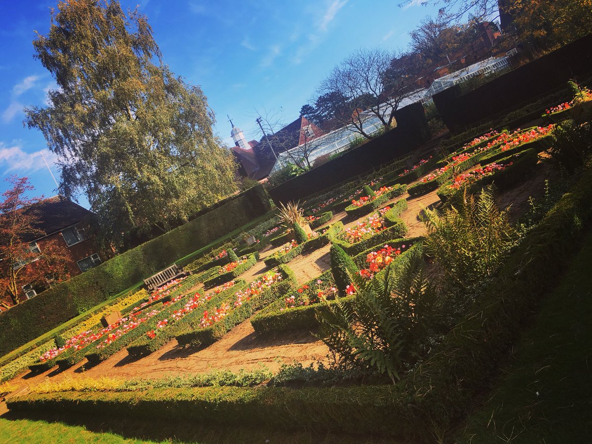 Jo Grady (@drjogrady) on Twitter photo Autumn, in all its sunny, stunning glory. Leicester ppl, get yourself to <a href="/LeicesterBG/">Leic Botanic Garden</a> 💛🍂 Autumn, in all its sunny, stunning glory. Leicester ppl, get yourself to <a href="/LeicesterBG/">Leic Botanic Garden</a> 💛🍂