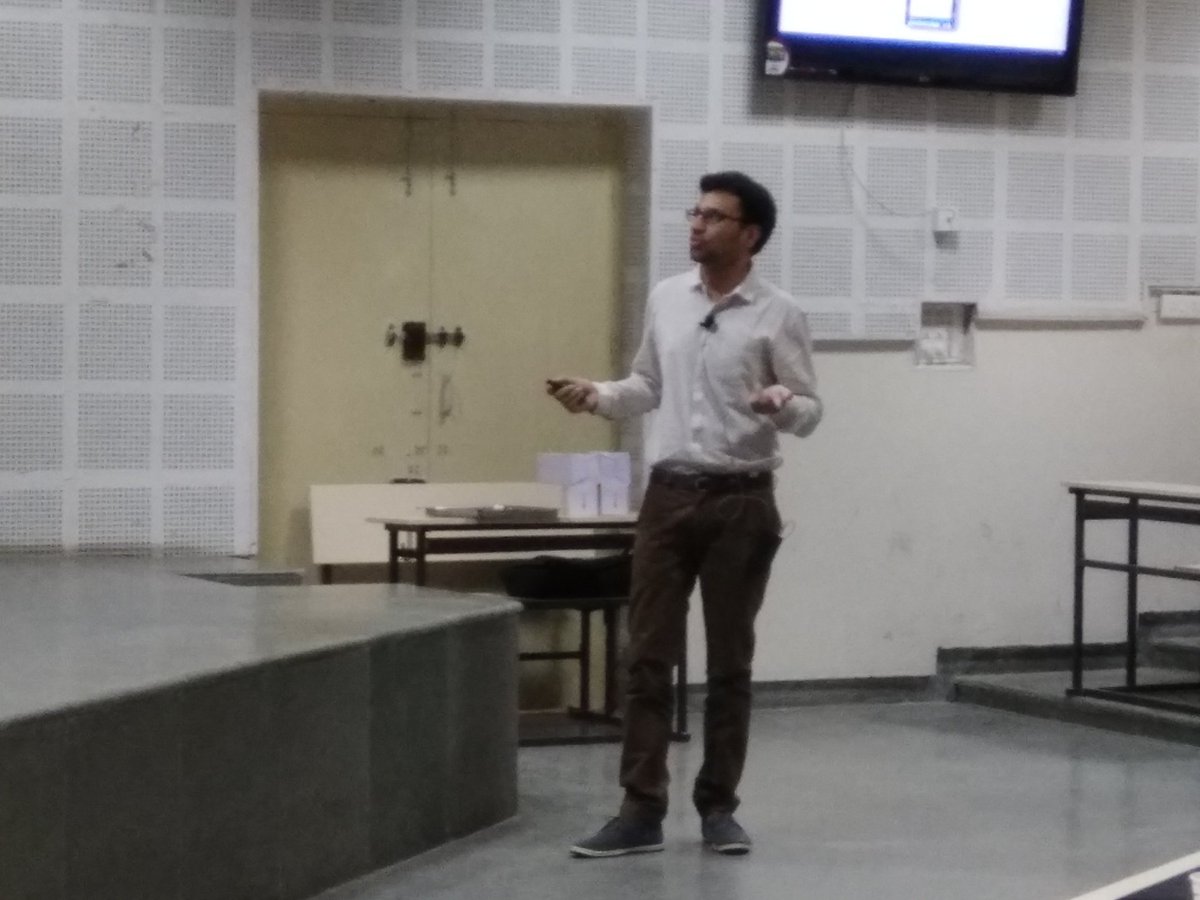 AEI_IITR's tweet photo. Excellent explanation on "Android Anatomy" by Vanraj Vala: Senior Principal Engineer #AEI_IITR #TechTalk6 #day_2 #IITR @iitroorkee https://t.co/GduqklEOm7