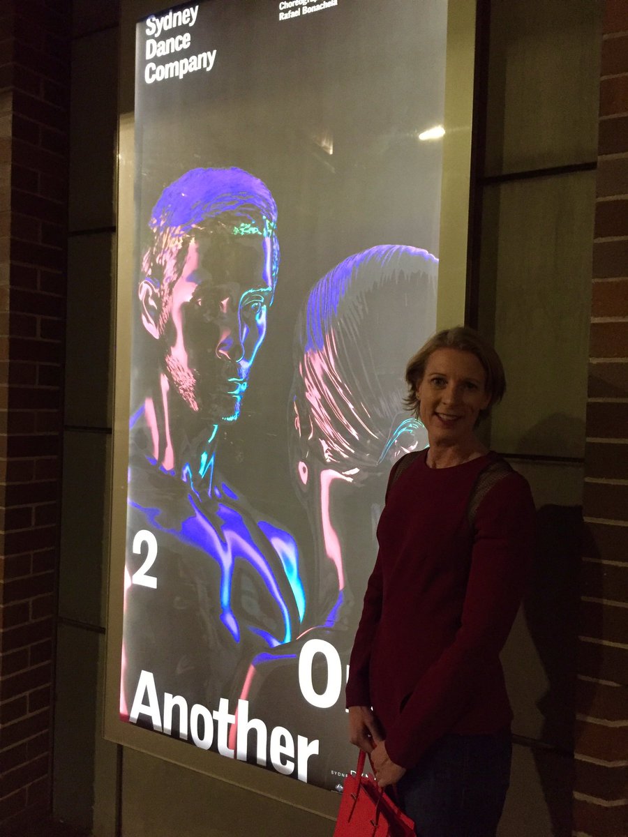 BernieWalker1's tweet photo. Great performance tonight #SDC2OneAnother @sydneydanceco @RafaelBonachela #sydneydancecompany #sdc #sydney #dance https://t.co/IGMxBBoDsz