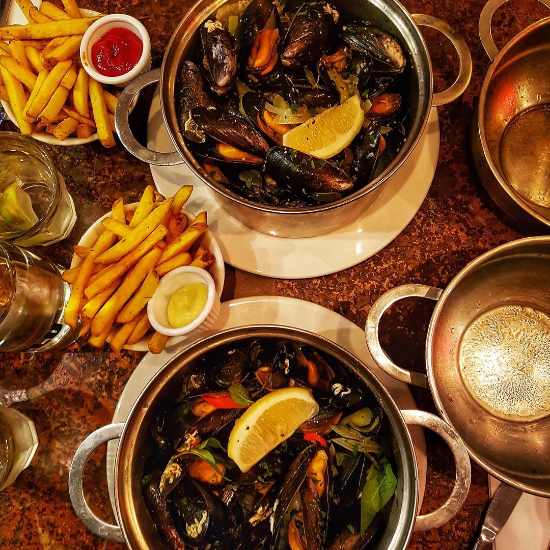 Moules pots and birds’ eye camera shots 📸

📸:  sarisanicky