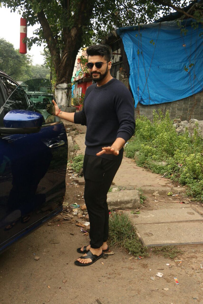 CameraaIn's tweet photo. @arjunk26 at #AalimHakim salon https://t.co/pgsiwbSN8c