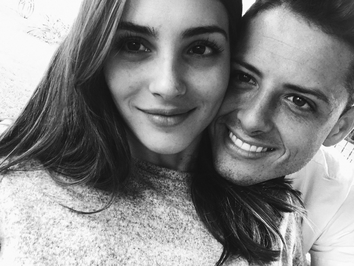CH14_'s tweet photo. Feliz cumpleaños @AndreaDuro ! Espero que que te la pases tan increíble como sólo tú sabes hacerlo. Gracias por todo! Love you ❤️ https://t.co/8pl6XoJGKF