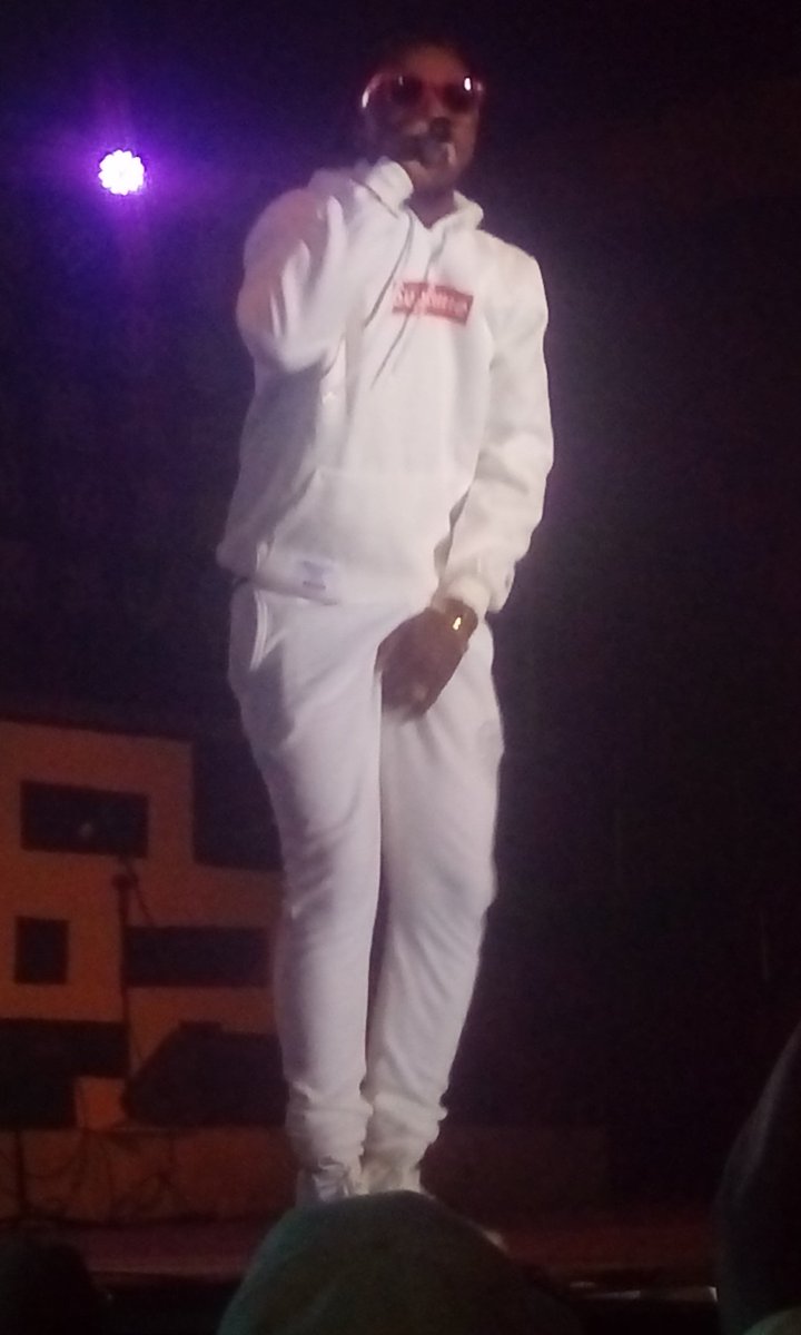 HRM_RyDar's tweet photo. Mad performance @ felabration #kktmb #king6ix @Yung6ix https://t.co/VYldqLd31Y