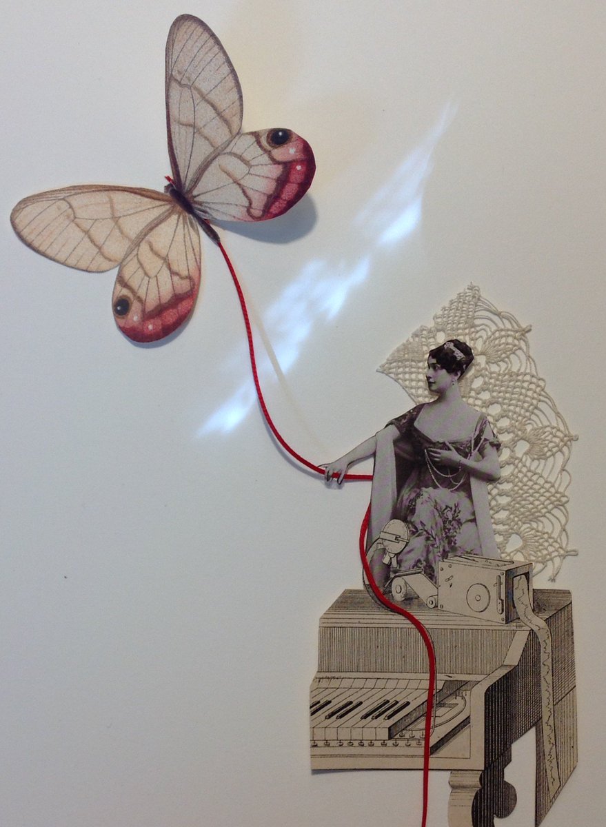 DMesander's tweet image. Opening 17th October Ro Artspace Thessaloniki #eightwomen #exhibition #collage #etch #ceramics 👩‍🎨👩‍🎨👯💥