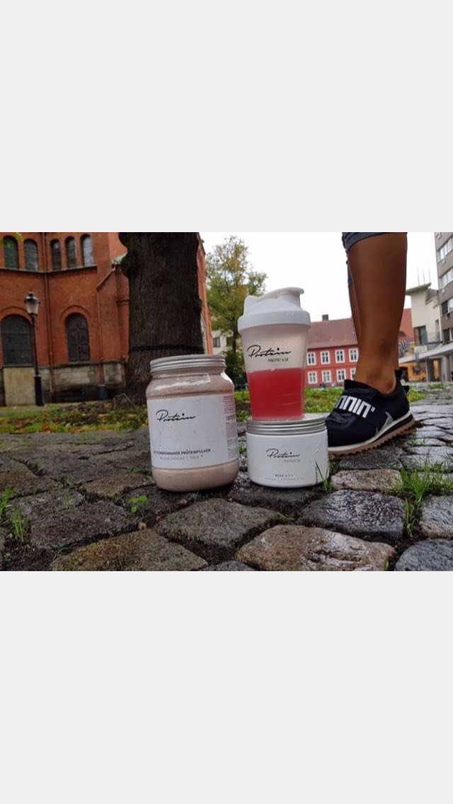 Proteincom tweet picture