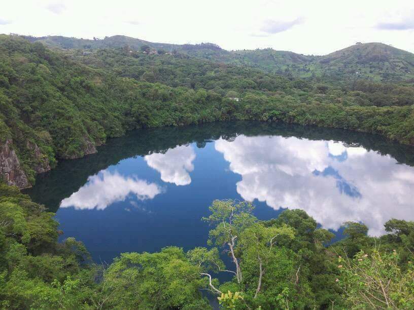 SarahKagingo's tweet photo. Lake Nkwanzi in my country #Uganda, the #PearlofAfrica! Fort Portal #Travel #photography #Visit us and experience beauty at its source... https://t.co/g9ArXzhRPD