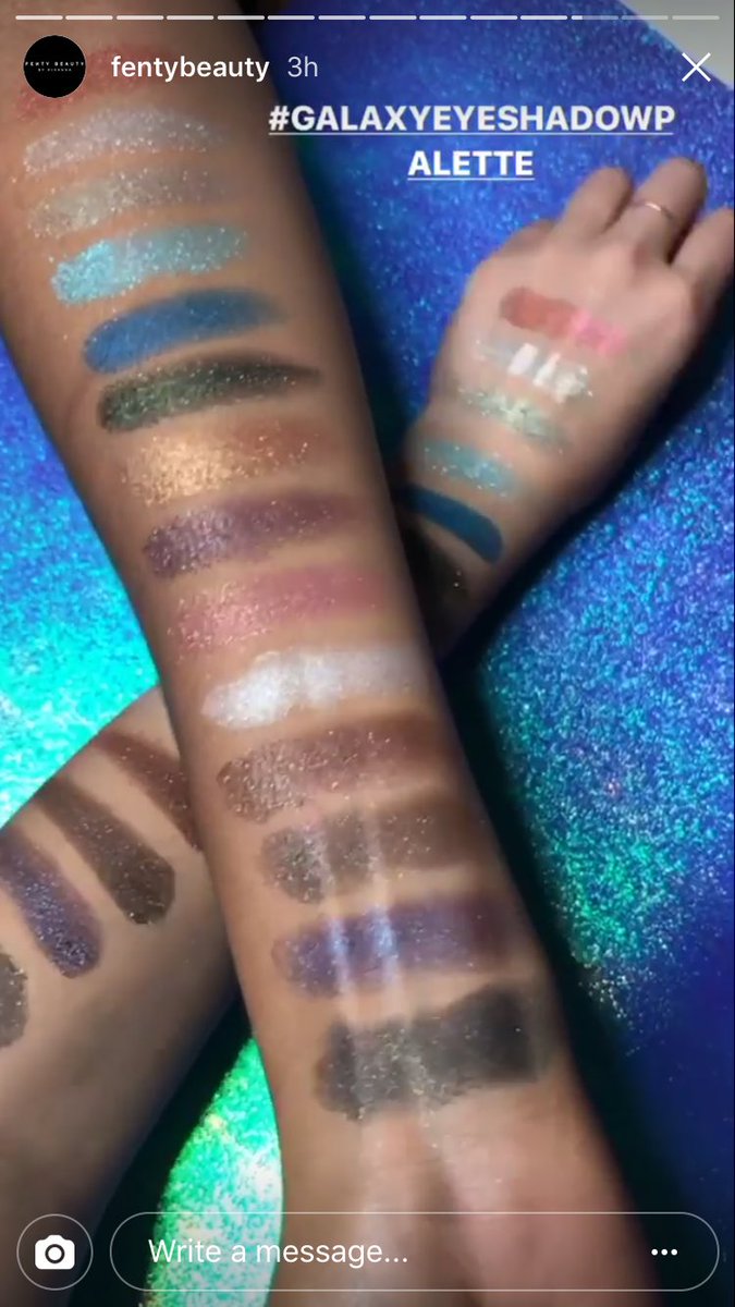 keacaketea's tweet photo. Fenty Beauty Galaxy Collection Swatches #fentybeauty #cosmicgloss #GalaxyCollection #newmakeup #makeupnews #makeup #holidaymakeup https://t.co/0skKBbBw3D
