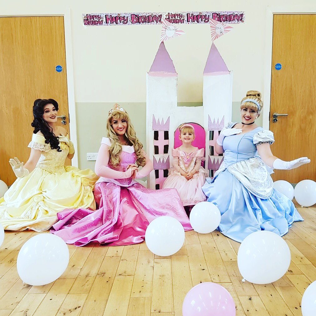 Looking for new Character Performers to join our incredible team! 🦄🌈

Full training given, outstanding rate of pay.

RT TO SAVE A FAIRY🙈❤️