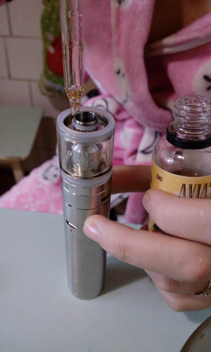 John_Righten's tweet photo. #smokekitchen #vape 🚬🚭 https://t.co/UVXV1hQB8w