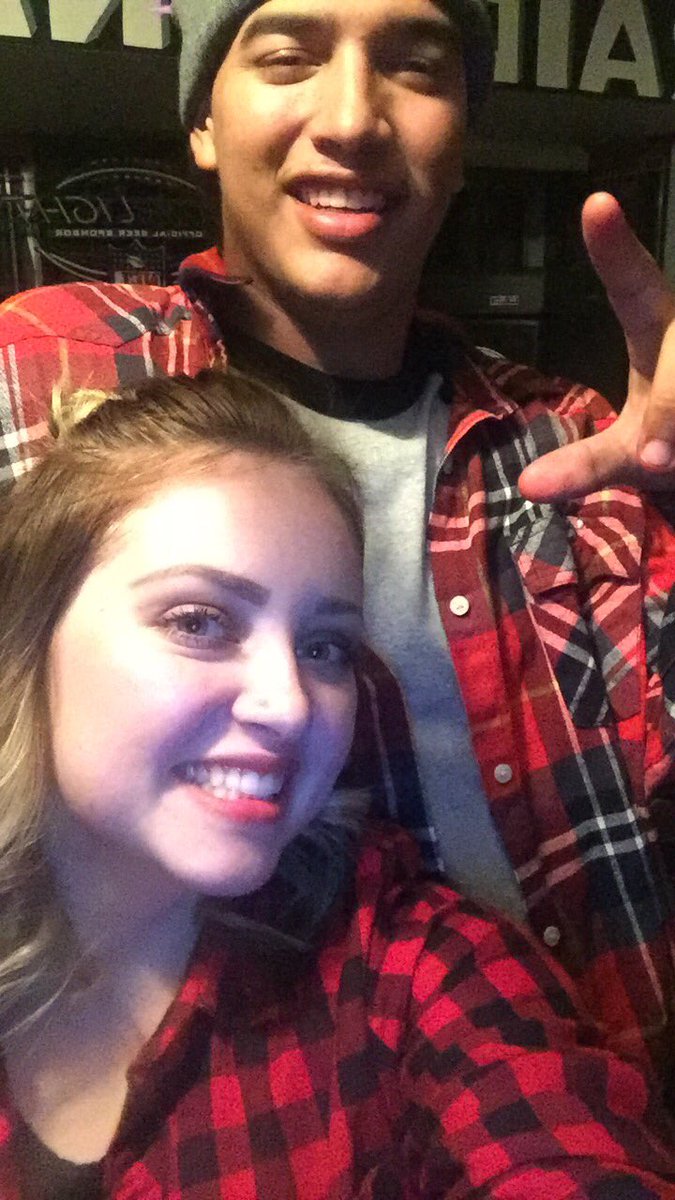 KaySimpsonnn's tweet photo. HAPPY 18th BIRTHDAY!!! Hope you have the best day❤️🎉 UR FINALLY LEGAL @___TheYoungin https://t.co/heF0X4LDZU