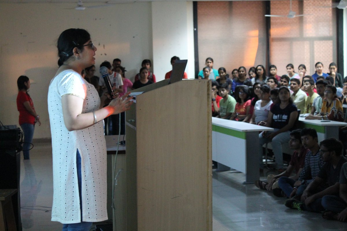lunatic_monk's tweet photo. @GDGNITSurat @gdg Organised a meetup regarding what we did last year and what people can learn being a part of gdg. https://t.co/nvBXmodi7t