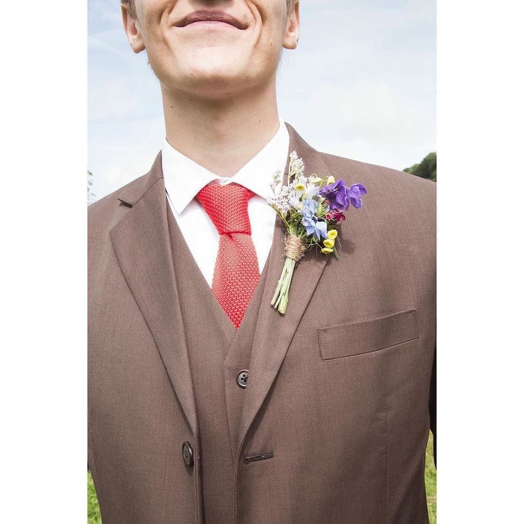 moa_thorneby's tweet photo. From Andy & Kaytees @upwalthambarns wedding ✨ #7two9 #wedding #photography #upwalthambarns #brightonwedding #swedish #style #groom #bride … https://t.co/leV8txb7Et