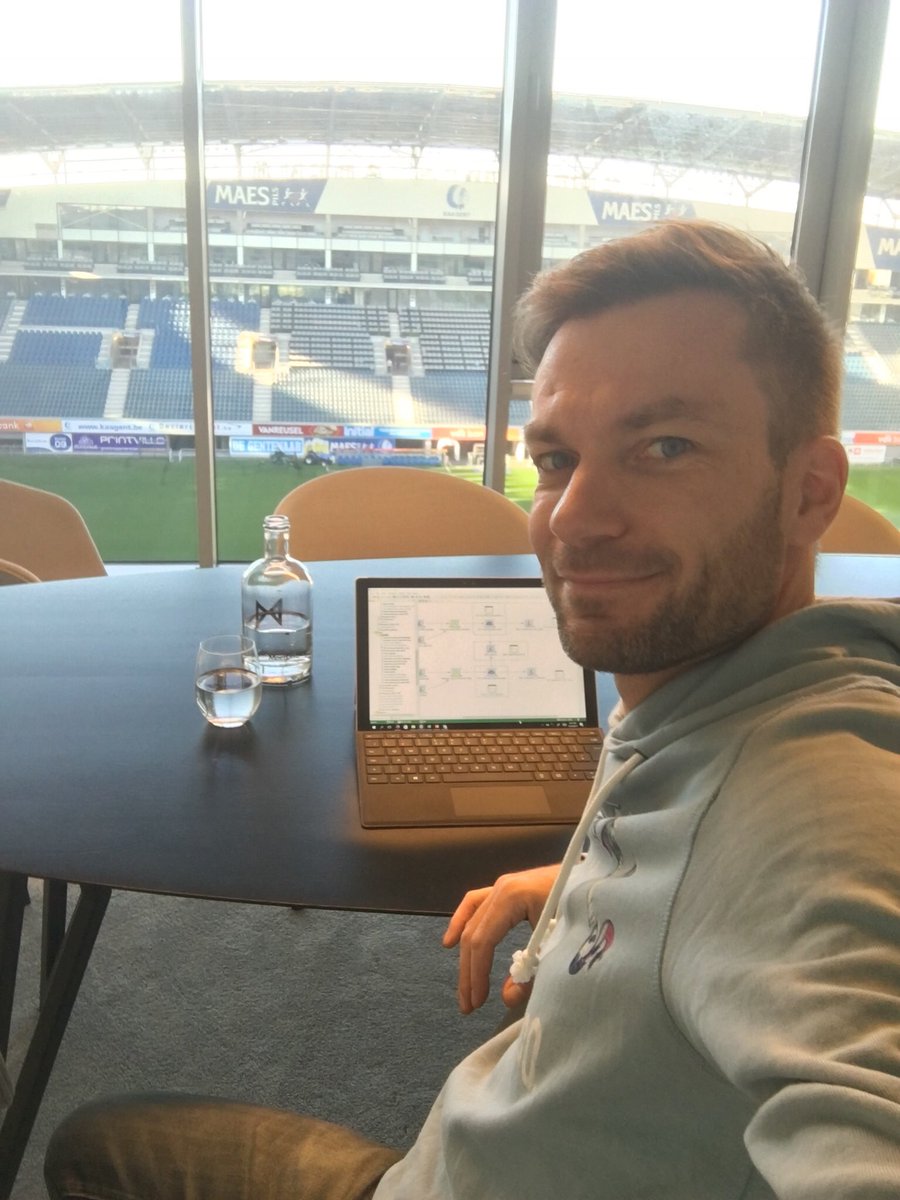 HRanalyticsBE's tweet image. Still empty arena at match day before crowded tonight @KAAGent. Yves Vanderhaeghe, enjoy! #sportsAnalytics #peopleAnalytics #DataSimulations