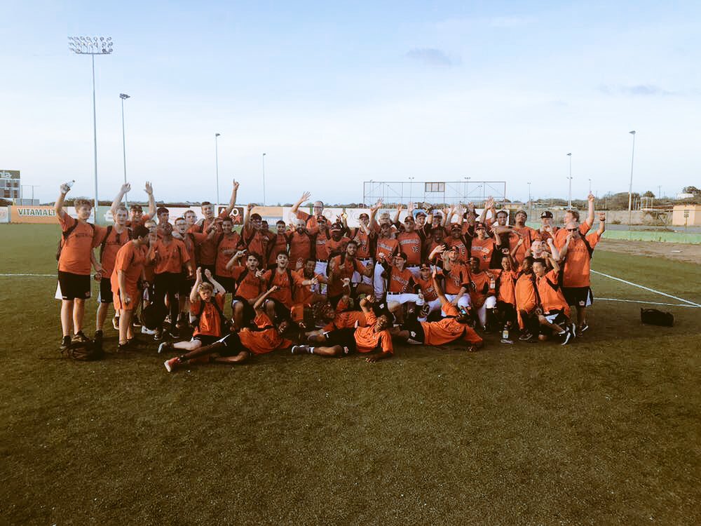 LaureusNL's tweet photo. Wat een geweldige week voor de kids van @AJBnederland veel dank aan de organisatie van Curaçao #verbinden #Koninkrijkstoernooi #teamspirit https://t.co/4ezspRBaa5