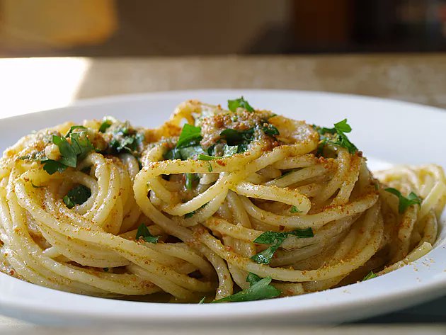 golacucchiaio's tweet photo. Una ricetta facile con ingredienti insoliti...
https://t.co/YWKxdHNoca #ricette #recipes #food #pasta #spaghetti #bottarga #aglione https://t.co/WQiPSIaU6L