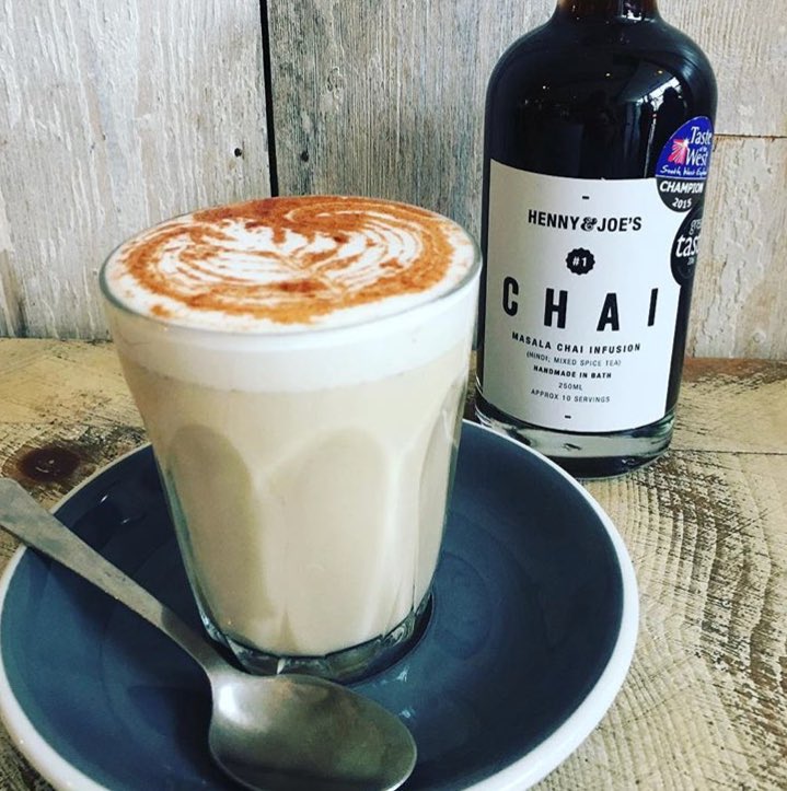 You can now find #hennyandjoes in the gorgeous <a href="/wearethebach/">The Bach</a> on #broadwaymarket #london