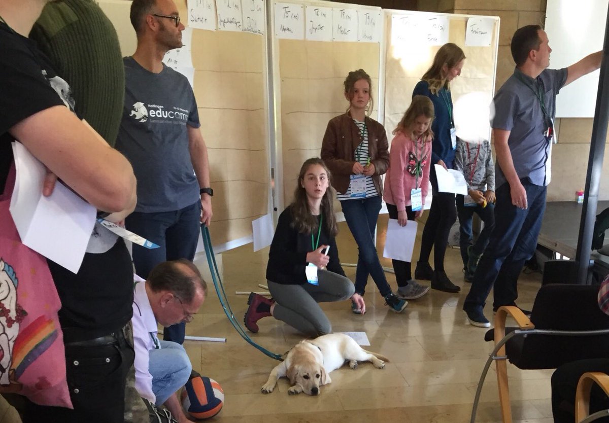 joeranDE's tweet image. #echat17 Sessionplanung mit verschiedenen Generationen 👩‍👦👨‍👧und Hund 🐕